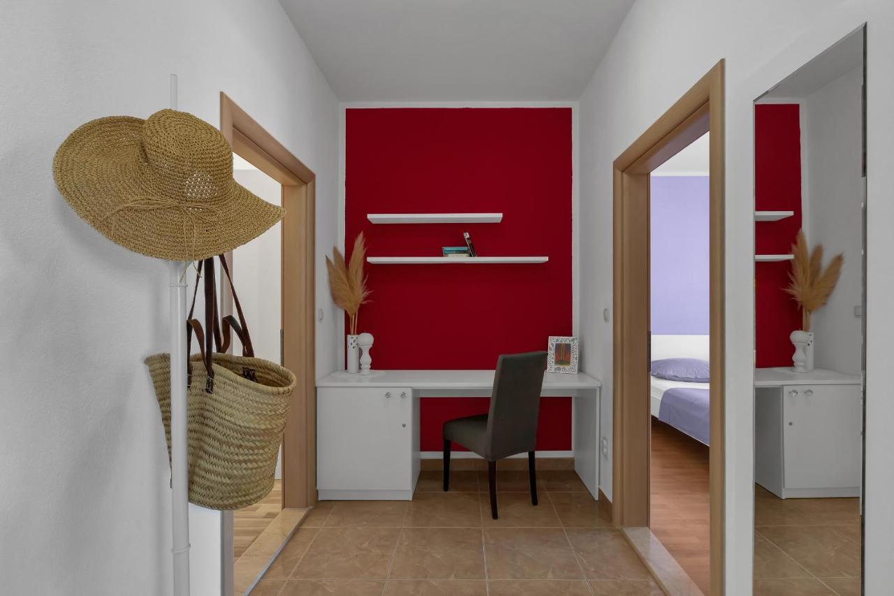 Stunning City View Apartment Makarska Exteriör bild