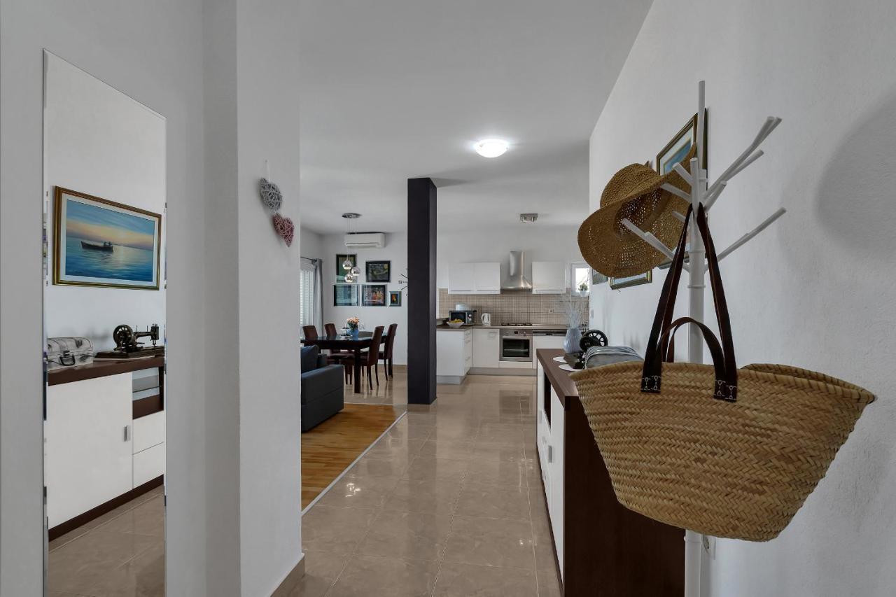 Stunning City View Apartment Makarska Exteriör bild